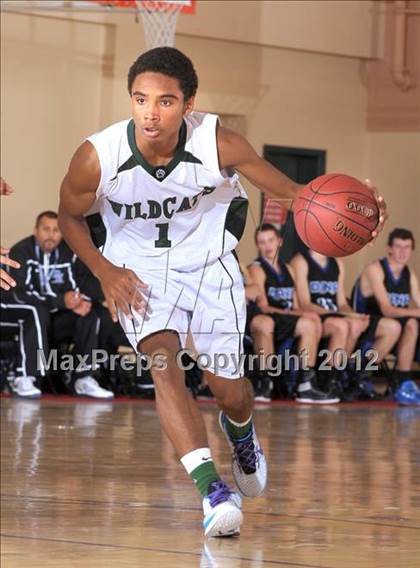 Thumbnail 2 in Dana Hills vs. Twentynine Palms (MaxPreps Holiday Classic) photogallery.