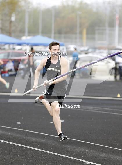 Thumbnail 2 in Scottsboro Invitational (Pole Vault) photogallery.