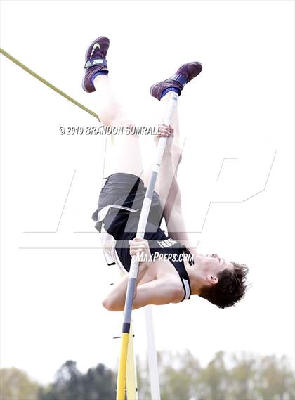 Thumbnail 3 in Scottsboro Invitational (Pole Vault) photogallery.