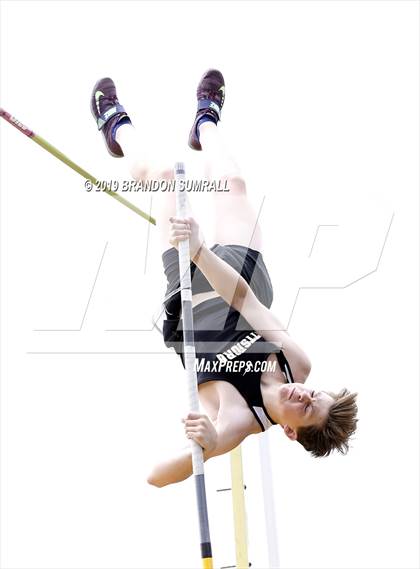 Thumbnail 1 in Scottsboro Invitational (Pole Vault) photogallery.