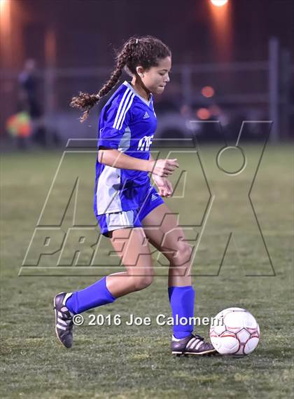 Thumbnail 1 in Lee [Robert E.] vs MacArthur [Douglas] (Blossom Athletic Center) photogallery.