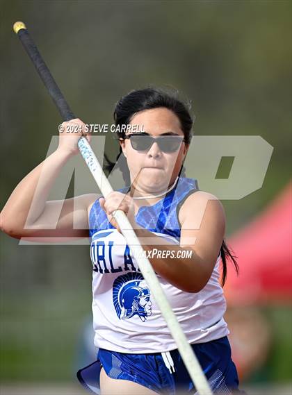 Thumbnail 1 in Eagle Relays (Pole Vault) photogallery.