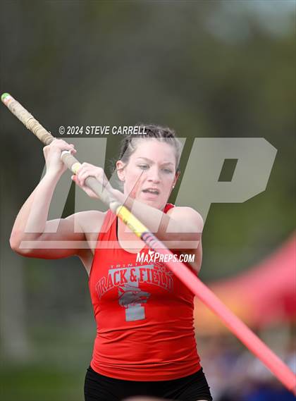 Thumbnail 1 in Eagle Relays (Pole Vault) photogallery.