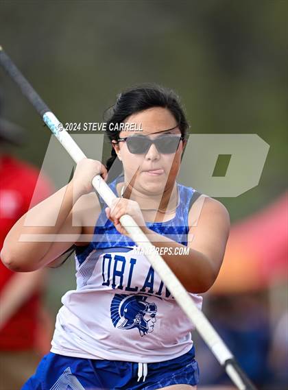 Thumbnail 3 in Eagle Relays (Pole Vault) photogallery.
