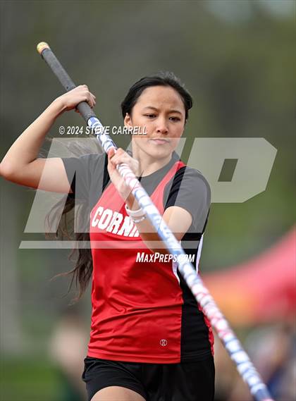 Thumbnail 1 in Eagle Relays (Pole Vault) photogallery.