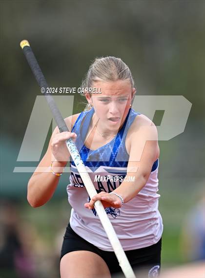 Thumbnail 2 in Eagle Relays (Pole Vault) photogallery.