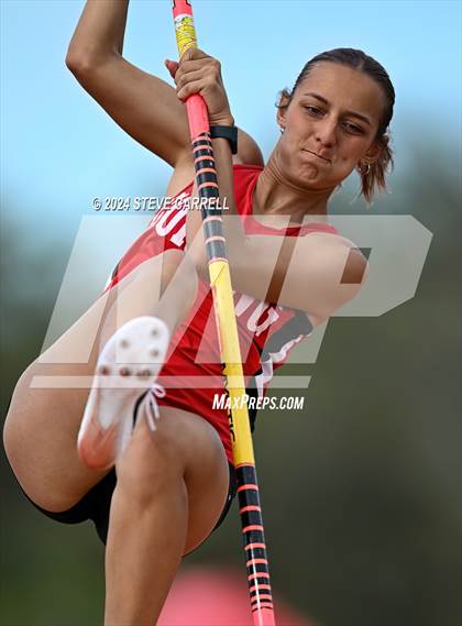 Thumbnail 3 in Eagle Relays (Pole Vault) photogallery.