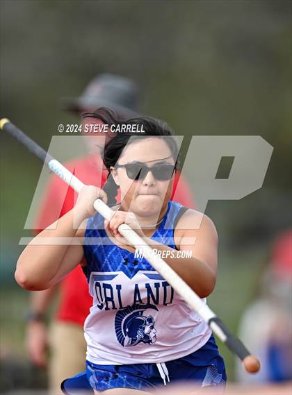 Thumbnail 2 in Eagle Relays (Pole Vault) photogallery.