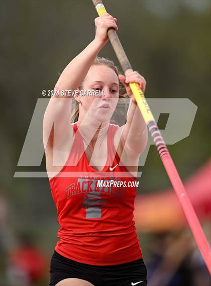 Thumbnail 3 in Eagle Relays (Pole Vault) photogallery.