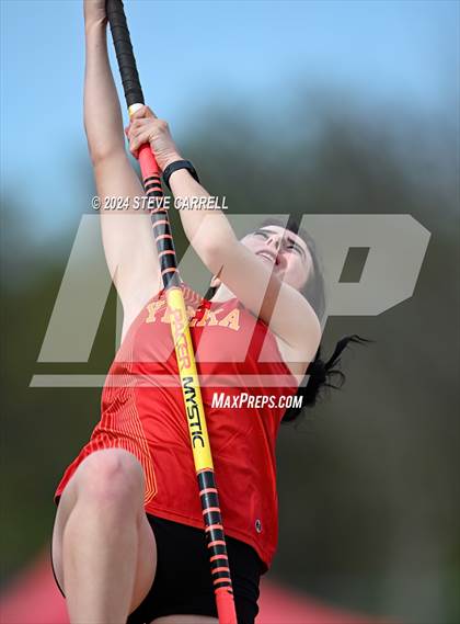 Thumbnail 3 in Eagle Relays (Pole Vault) photogallery.