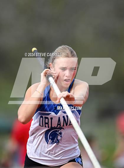 Thumbnail 2 in Eagle Relays (Pole Vault) photogallery.