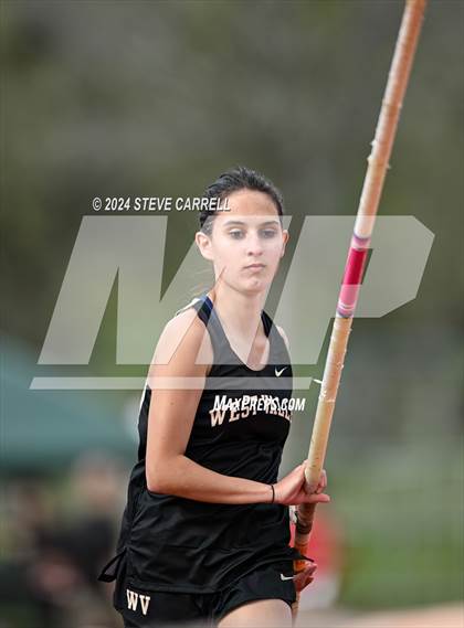 Thumbnail 2 in Eagle Relays (Pole Vault) photogallery.