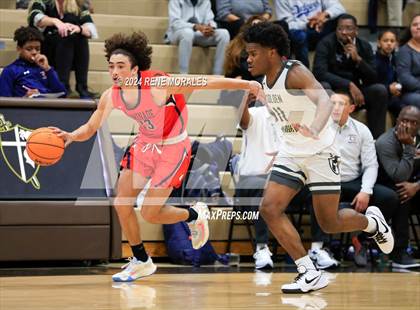 Thumbnail 1 in Chaminade vs St Francis photogallery.