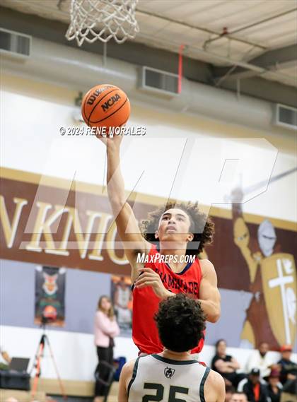 Thumbnail 2 in Chaminade vs St Francis photogallery.