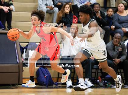 Thumbnail 3 in Chaminade vs St Francis photogallery.