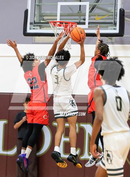 Thumbnail 3 in Chaminade vs St Francis photogallery.