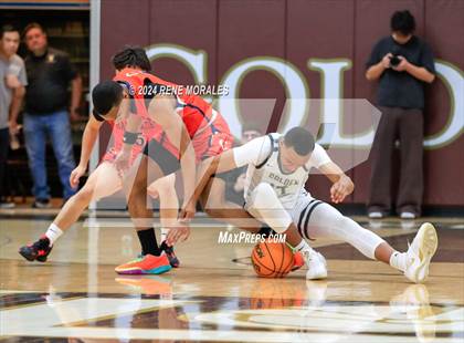 Thumbnail 1 in Chaminade vs St Francis photogallery.