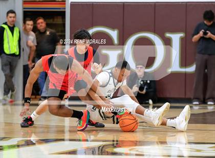 Thumbnail 2 in Chaminade vs St Francis photogallery.