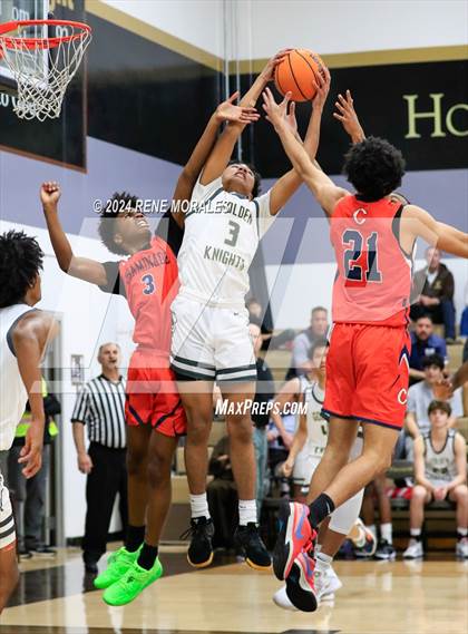 Thumbnail 2 in Chaminade vs St Francis photogallery.
