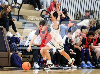 Thumbnail 3 in Chaminade vs St Francis photogallery.