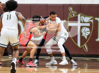 Thumbnail 2 in Chaminade vs St Francis photogallery.