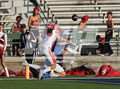 Thumbnail 3 in Sunnyvale vs. Van (UIL 4A Div 2 Regional Round) photogallery.