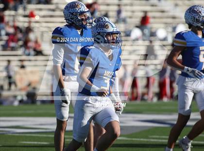 Thumbnail 2 in Sunnyvale vs. Van (UIL 4A Div 2 Regional Round) photogallery.