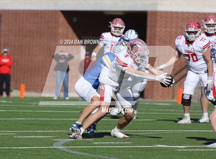Thumbnail 2 in Sunnyvale vs. Van (UIL 4A Div 2 Regional Round) photogallery.