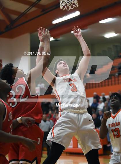 Thumbnail 2 in Decatur @ Grissom photogallery.