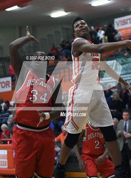 Thumbnail 2 in Decatur @ Grissom photogallery.