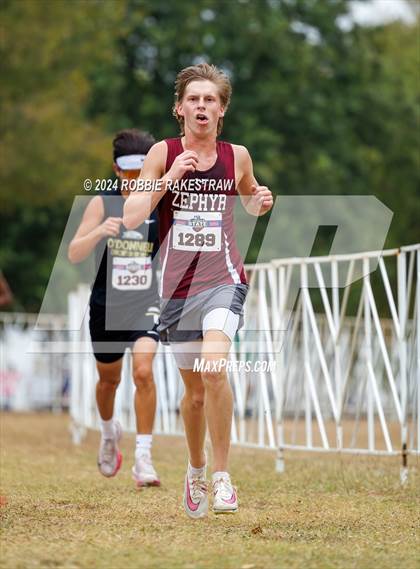 Thumbnail 3 in UIL Cross Country 1A Finals (5K) photogallery.