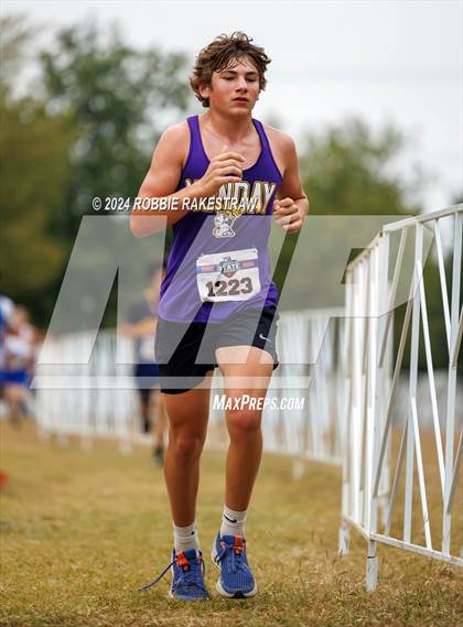 Thumbnail 2 in UIL Cross Country 1A Finals (5K) photogallery.