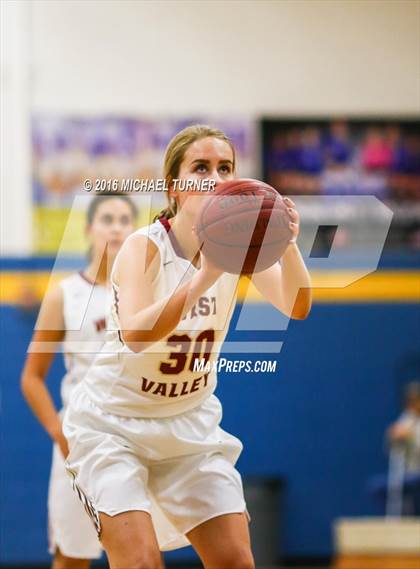Thumbnail 2 in Paradise vs. West Valley photogallery.