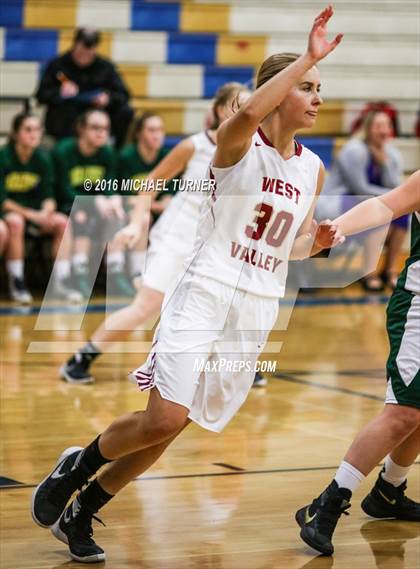 Thumbnail 2 in Paradise vs. West Valley photogallery.