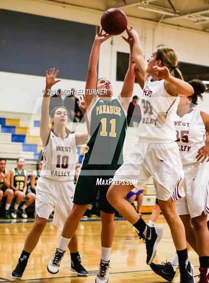 Thumbnail 2 in Paradise vs. West Valley photogallery.