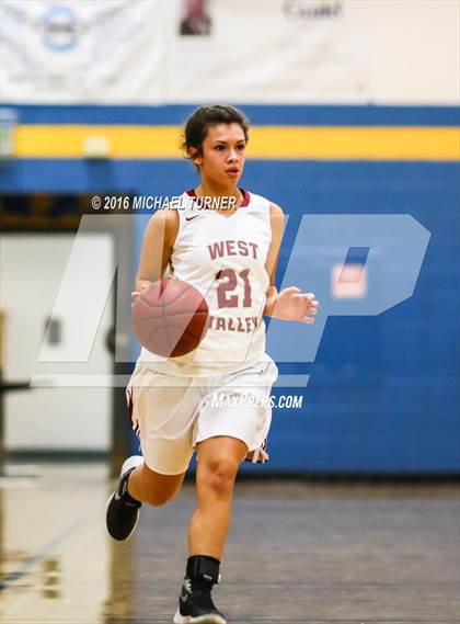 Thumbnail 1 in Paradise vs. West Valley photogallery.