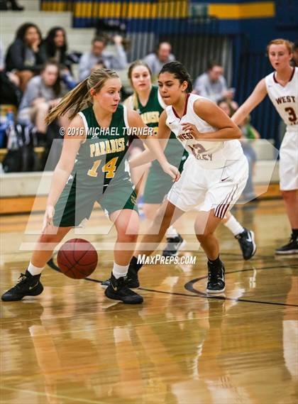 Thumbnail 2 in Paradise vs. West Valley photogallery.
