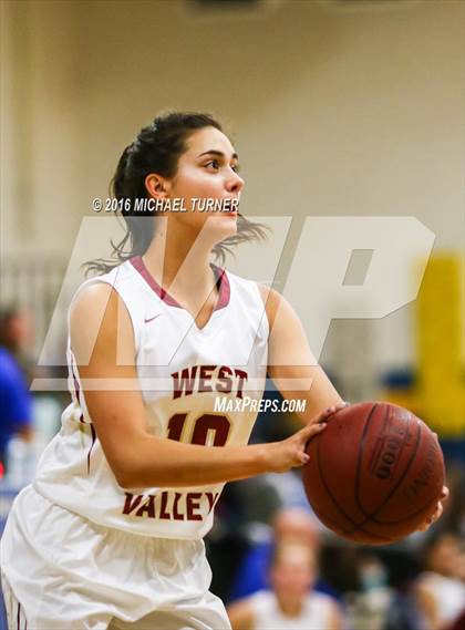 Thumbnail 1 in Paradise vs. West Valley photogallery.