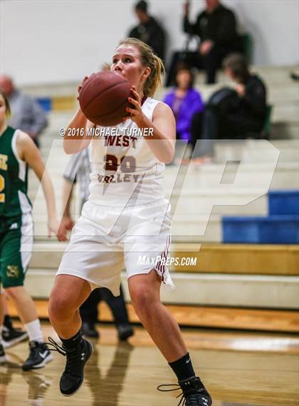 Thumbnail 3 in Paradise vs. West Valley photogallery.