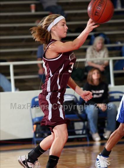 Thumbnail 1 in Clear Creek vs. Dickinson (McDonald's Texas Invitational) photogallery.