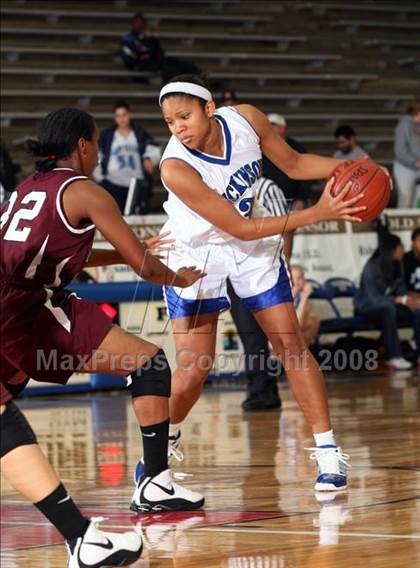 Thumbnail 2 in Clear Creek vs. Dickinson (McDonald's Texas Invitational) photogallery.