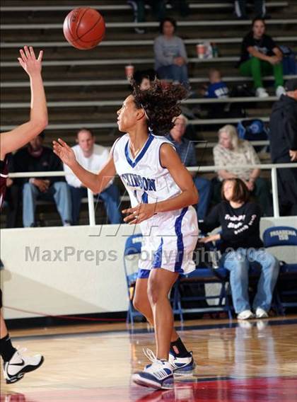 Thumbnail 3 in Clear Creek vs. Dickinson (McDonald's Texas Invitational) photogallery.