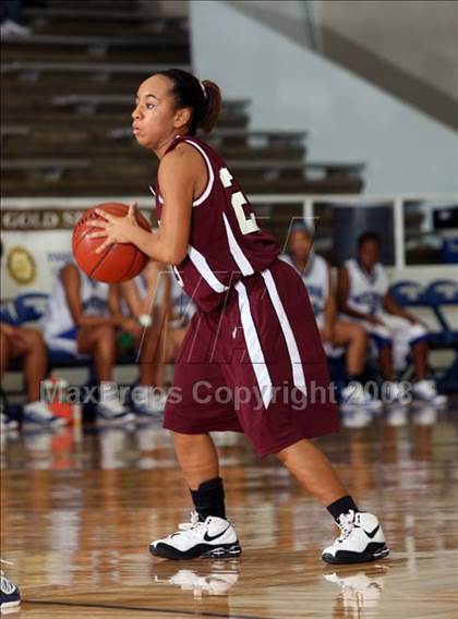 Thumbnail 1 in Clear Creek vs. Dickinson (McDonald's Texas Invitational) photogallery.