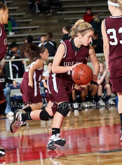 Thumbnail 2 in Clear Creek vs. Dickinson (McDonald's Texas Invitational) photogallery.