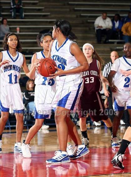 Thumbnail 2 in Clear Creek vs. Dickinson (McDonald's Texas Invitational) photogallery.