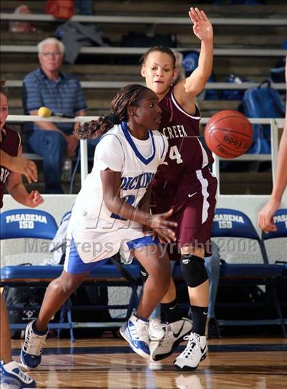 Thumbnail 3 in Clear Creek vs. Dickinson (McDonald's Texas Invitational) photogallery.