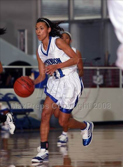 Thumbnail 2 in Clear Creek vs. Dickinson (McDonald's Texas Invitational) photogallery.