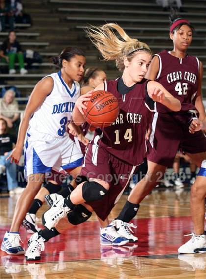 Thumbnail 1 in Clear Creek vs. Dickinson (McDonald's Texas Invitational) photogallery.