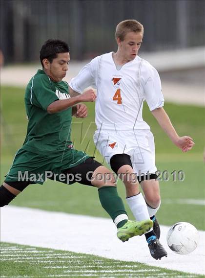 Thumbnail 3 in Westwood vs Naaman Forest (5A Regional Semifinals) photogallery.