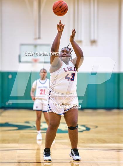 Thumbnail 3 in Clear Lake vs. Pasadena (McDonald's Texas Invitational) photogallery.